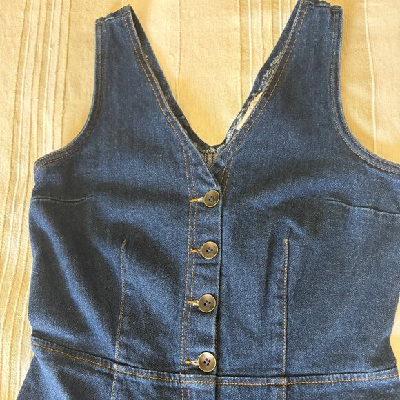 Universal Thread Denim Jean Jumpsuit – Size 4 (NWT Without Tags) - Picture 1 of 5